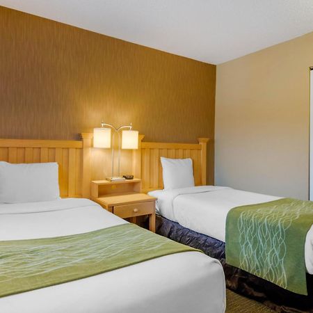 Econo Lodge Inn & Suites North Vancouver Eksteriør billede