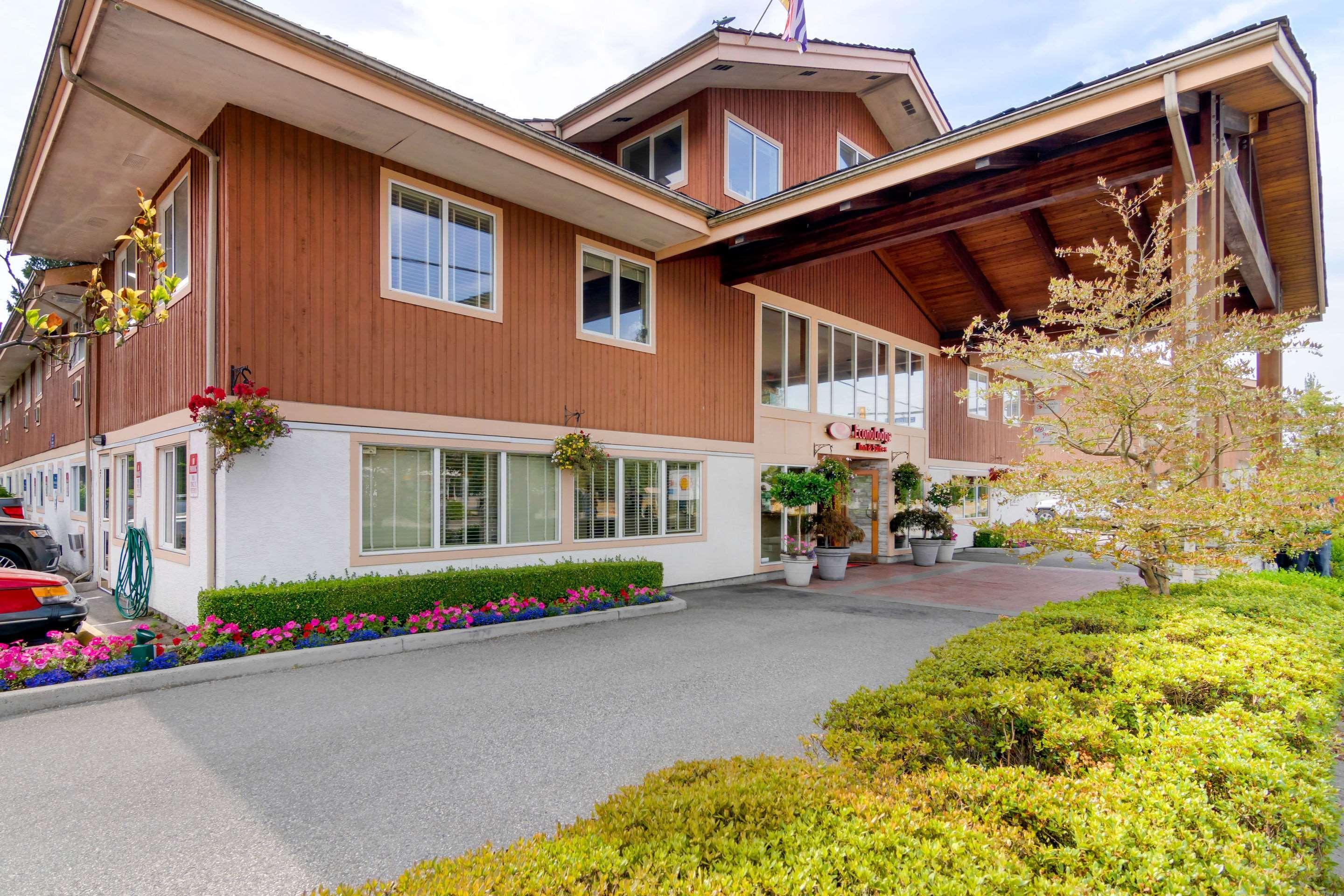 Econo Lodge Inn & Suites North Vancouver Eksteriør billede