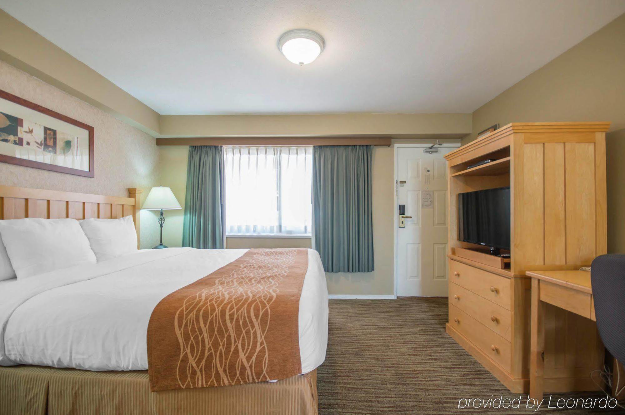 Econo Lodge Inn & Suites North Vancouver Eksteriør billede