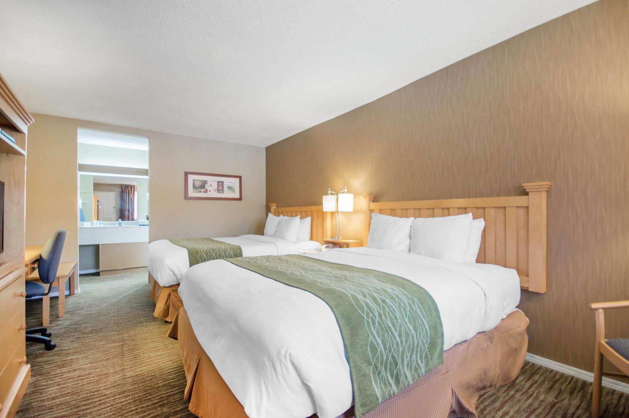 Econo Lodge Inn & Suites North Vancouver Eksteriør billede